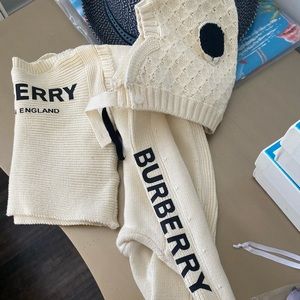 Burberry Knit Pant Set